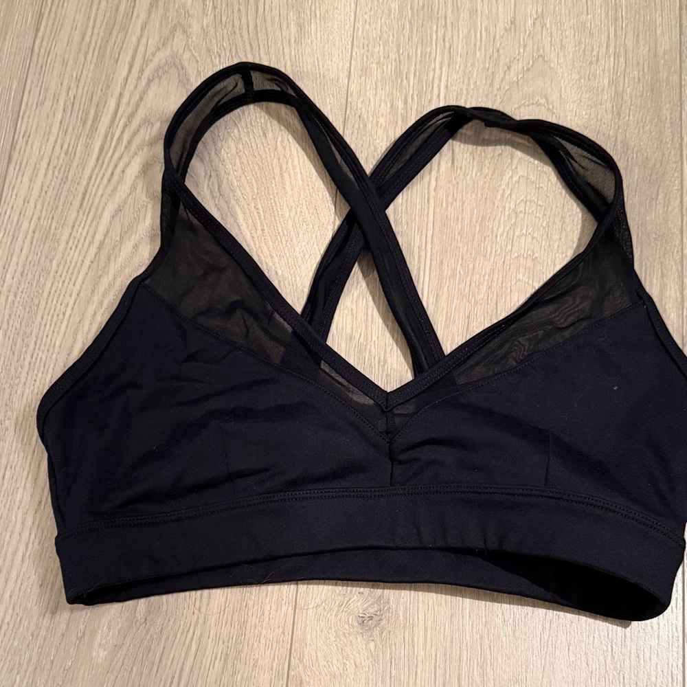 ALO Yoga Black Cross-Back Sports Bra